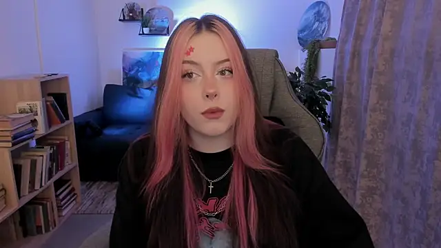 CoralineKeyns online show from 30, 6, 2026