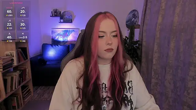 CoralineKeyns online show from 11, 7, 2026