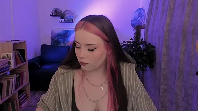 CoralineKeyns online show from 15, 7, 2026