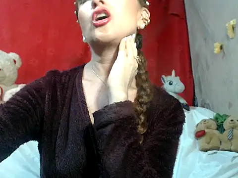 hottieperla online show from 4, 3, 2025