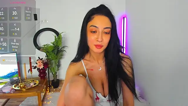 Awesome Jolie online show from 7, 8, 2026