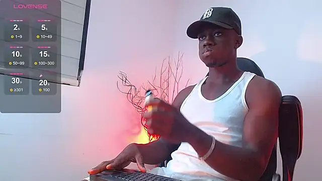 Snapshot of mike_wallace chatting on 22, 1, 2025 mike wallace online show from 22, 1, 2025