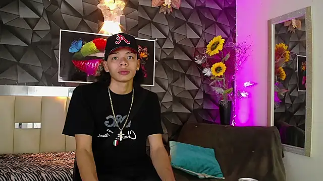 Snapshot of Harry_jhonsson chatting on 28, 12, 2024 Harry jhonsson online show from 28, 12, 2024