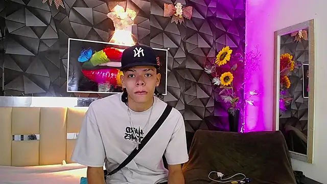 Snapshot of Harry_jhonsson chatting on 11, 1, 2025 Harry jhonsson online show from 11, 1, 2025