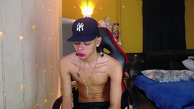 Snapshot of Harry_jhonsson chatting on 13, 1, 2025 Harry jhonsson online show from 13, 1, 2025