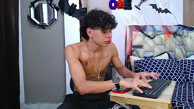 Snapshot of Harry_jhonsson chatting on 23, 10, 2025 Harry jhonsson online show from 23, 10, 2025