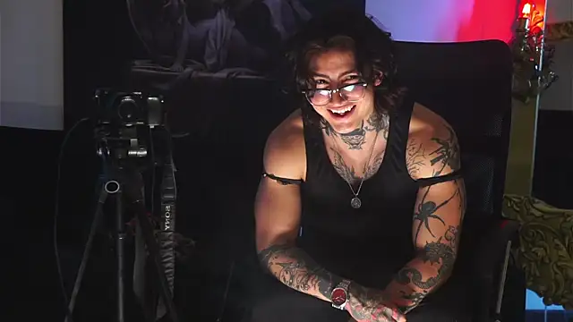 dantecoppolaa  online show from 16, 3, 2025