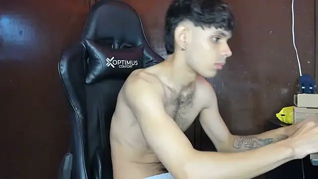 Snapshot of BanMeel01 chatting on 20, 10, 2025 BanMeel01 online show from 20, 10, 2025