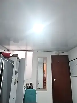 Snapshot of Julieta_Wall_ chatting on 2, 3, 2025 Julieta Wall online show from 2, 3, 2025