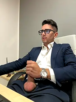 Snapshot of masterboss_ chatting on 4, 11, 2025 masterboss online show from 4, 11, 2025