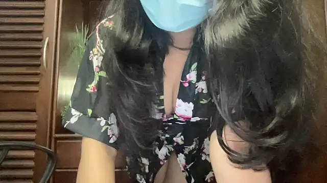 Snapshot of Princess_Lily chatting on 19, 12, 2025 Princess Lily online show from 19, 12, 2025