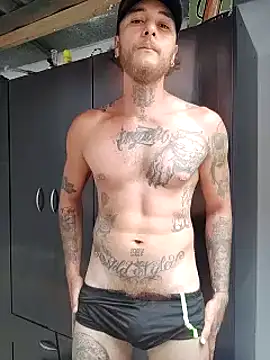 Snapshot of raymon616 chatting on 18, 3, 2025 raymon616 online show from 18, 3, 2025