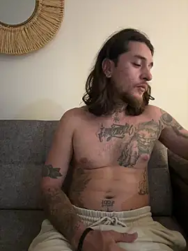 Snapshot of raymon616 chatting on 25, 2, 2026 raymon616 online show from 25, 2, 2026