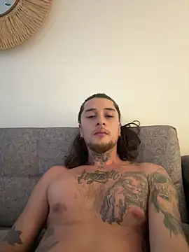 Snapshot of raymon616 chatting on 1, 3, 2026 raymon616 online show from 1, 3, 2026