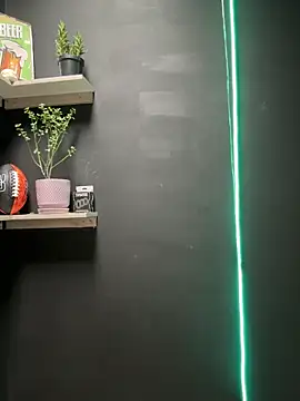 Snapshot of raymon616 chatting on 18, 3, 2026 raymon616 online show from 18, 3, 2026