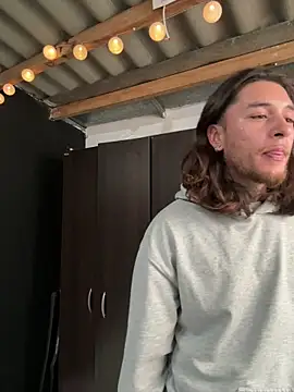 Snapshot of raymon616 chatting on 27, 3, 2026 raymon616 online show from 27, 3, 2026