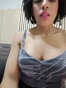Issa Km  online show from 22, 7, 2026