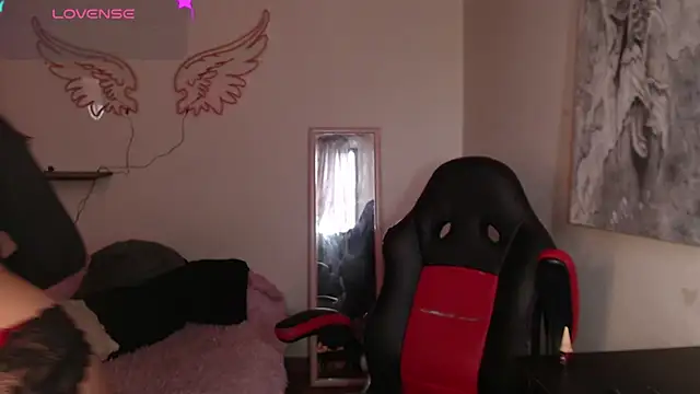 MissDennise online show from 20, 3, 2025