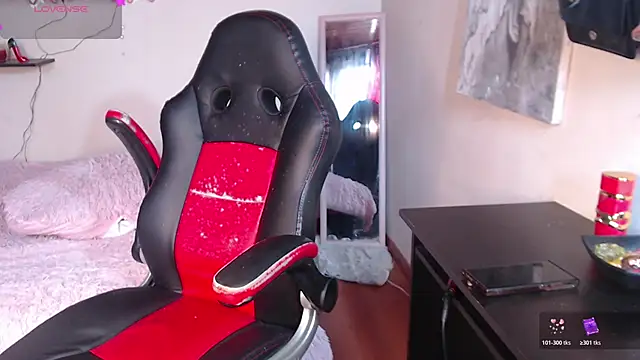 MissDennise online show from 24, 10, 2025