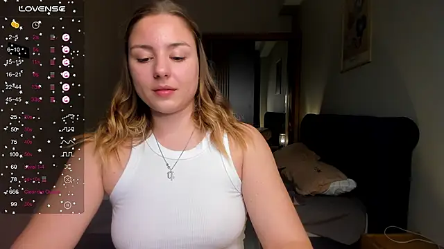 Snapshot of ThreeshaWhite chatting on 13, 3, 2025 ThreeshaWhite online show from 13, 3, 2025