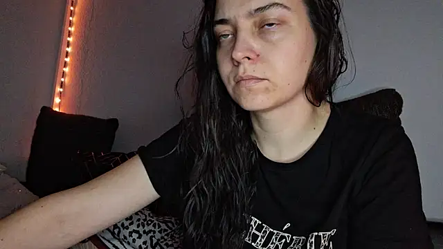 Snapshot of Cyndee_Winter chatting on 5, 12, 2024 Cyndee Winter online show from 5, 12, 2024