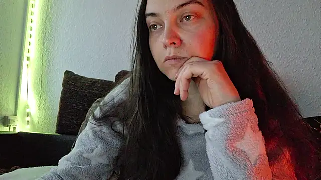 Snapshot of Cyndee_Winter chatting on 12, 12, 2024 Cyndee Winter online show from 12, 12, 2024