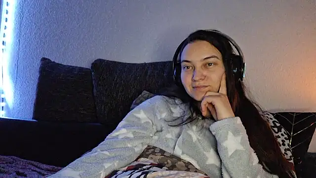 Snapshot of Cyndee_Winter chatting on 13, 12, 2024 Cyndee Winter online show from 13, 12, 2024