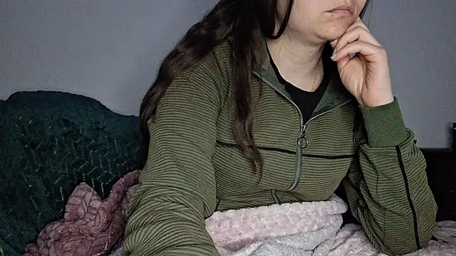 Snapshot of Cyndee_Winter chatting on 4, 3, 2025 Cyndee Winter online show from 4, 3, 2025