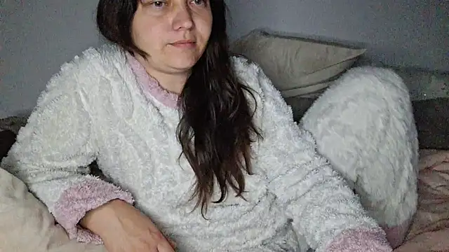 Snapshot of Cyndee_Winter chatting on 28, 9, 2025 Cyndee Winter online show from 28, 9, 2025