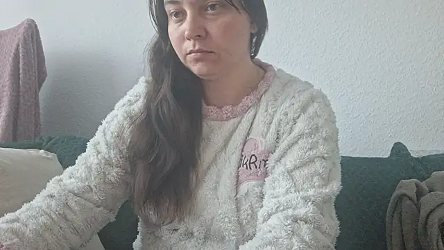 Snapshot of Cyndee_Winter chatting on 15, 10, 2025 Cyndee Winter online show from 15, 10, 2025