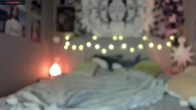 Anisawithlove online show from 4, 2, 2025