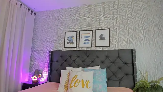 emma  smith1 online show from 21, 3, 2025