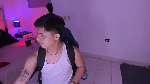 Snapshot of Niicky1_ chatting on 5, 1, 2025 Niicky1  online show from 5, 1, 2025