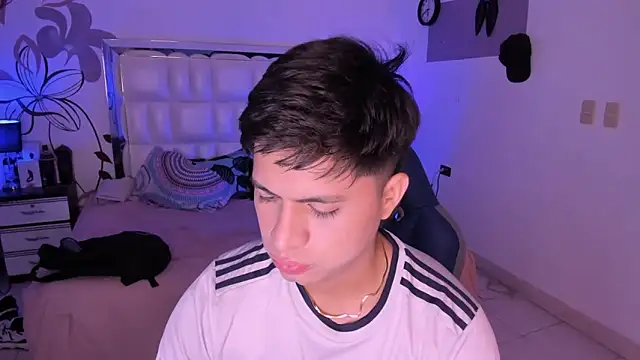 Snapshot of Niicky1_ chatting on 23, 1, 2025 Niicky1  online show from 23, 1, 2025