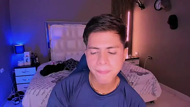 Snapshot of Niicky1_ chatting on 20, 3, 2025 Niicky1  online show from 20, 3, 2025