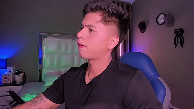 Snapshot of Niicky1_ chatting on 14, 9, 2025 Niicky1  online show from 14, 9, 2025