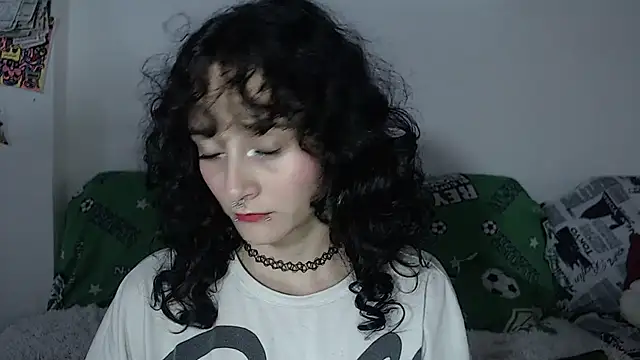Snapshot of kitty22_ chatting on 17, 12, 2024 kitty22  online show from 17, 12, 2024