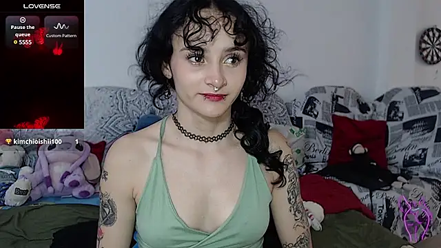Snapshot of kitty22_ chatting on 29, 1, 2025 kitty22  online show from 29, 1, 2025