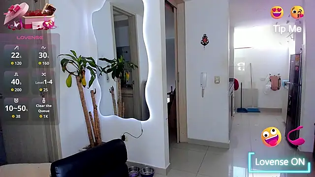 Snapshot of AbrilStivenson_ chatting on 17, 10, 2025 AbrilStivenson online show from 17, 10, 2025