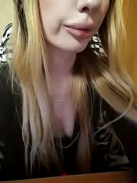 Snapshot of Elza_kom chatting on 2, 3, 2025 Elza kom online show from 2, 3, 2025