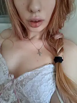 Snapshot of Elza_kom chatting on 3, 12, 2025 Elza kom online show from 3, 12, 2025