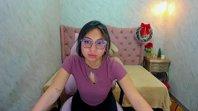 XSmaggiiee online show from 24, 12, 2024