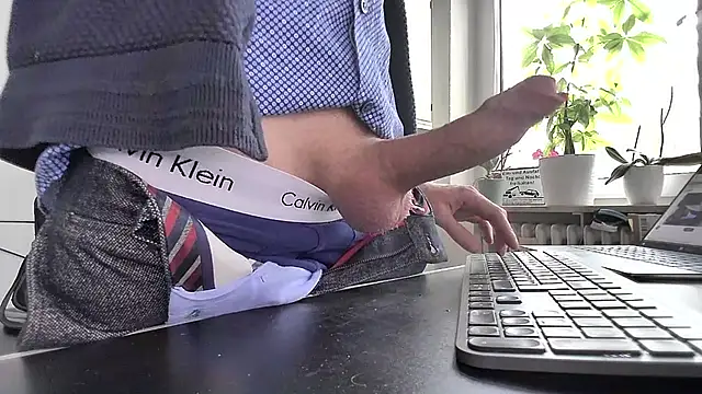 sperma tributes online show from 18, 3, 2025