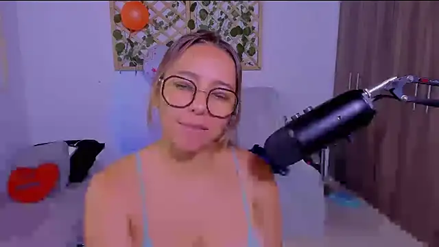 isa loves cum online show from 15, 3, 2026