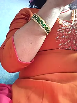 Snapshot of Ritasingh-0461 chatting on 4, 8, 2026 Ritasingh-0461 online show from 4, 8, 2026