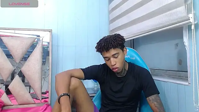 sexy blacks  online show from 24, 9, 2025