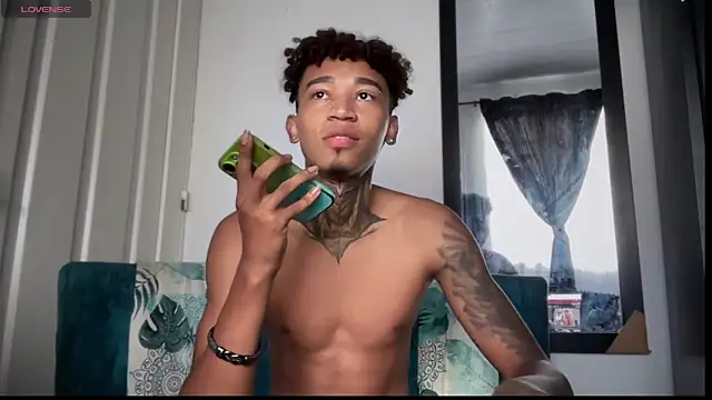 sexy blacks  online show from 22, 11, 2025