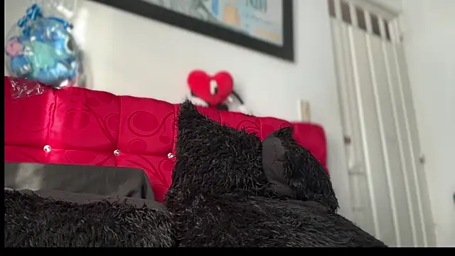 sexy blacks  online show from 7, 1, 2026