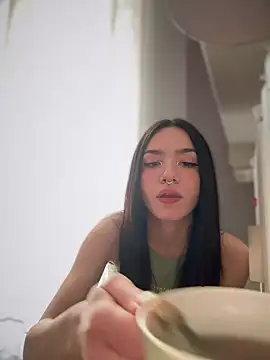 ShannonShanny online show from 18, 3, 2025