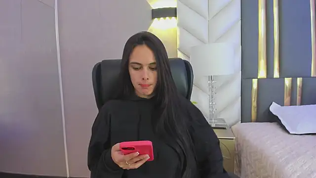 ChloeHarper  online show from 30, 4, 2026